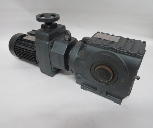 Sew-Eurodrive Gearmotor 217.41:1 570lb-in 0.75HP 1110RPM 330/575V TEFC 3Ph USED