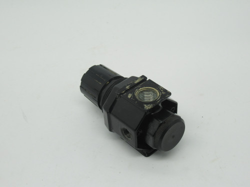 ARO R27241-100 Regulator Relieving Type No Gauge 1/2"Ports Max 200PSI USED