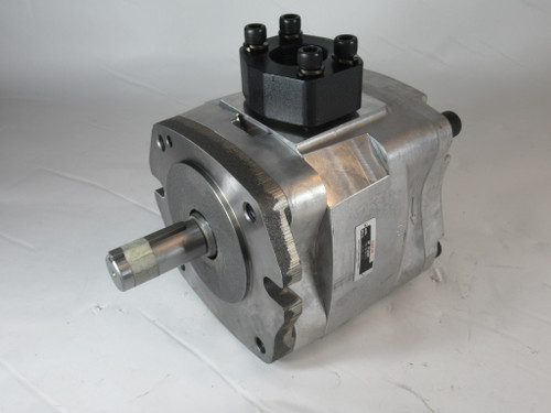 Nachi IPH-5B-64-T-11 Hydraulic Gear Pump 63.9cm3/rev 30MPa 400-2000RPM NEW