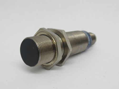 Telemecanique XS1-M18PA370D Inductive Proximity Sensor 5mm Range PNP-NO USED