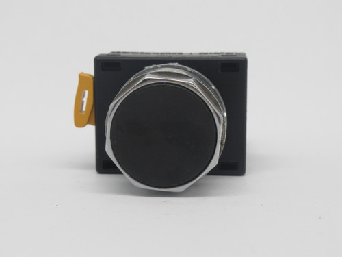 Eaton Cutler-Hammer EM22P1C Momentary Push Button 1NO 1NC Flush Black Cap USED
