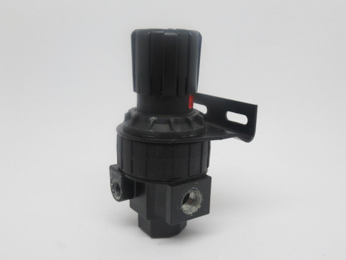 Parker 06R213AC Compressed Air Regulator w/ Mount Bracket 3/8"NPT 125PSIG USED