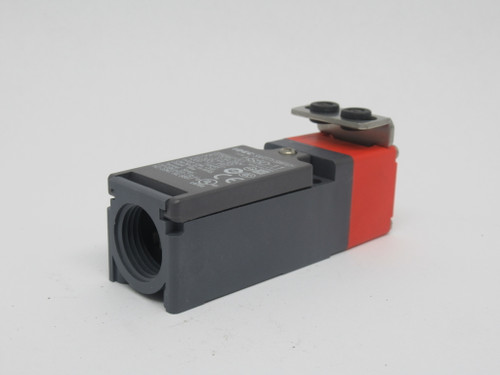 IDEC HS5D-11RN Safety Switch 1NC/1NO 3A@250VAC 4A@30VDC C/W Key USED