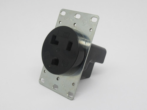 Bryant 9530FR Straight Blade Flush Mount Receptacle 30A 125V 3W 2P USED