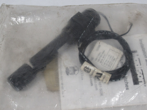 Madison M7700 Side Mount Level Switch 1/2" NPT 100PSI *RIPPED BAG* 240VAC NWB