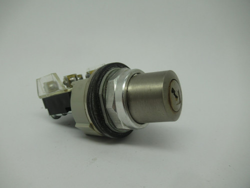 Allen-Bradley 800T-J44KC7A Keyed Selector Switch 3 Position 1NO 1NC NO KEY USED