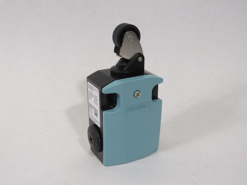 Siemens 3SE5122-0CE01 Roller Lever Position Switch 240V 6A 1NO 1NC BOX DMG NEW