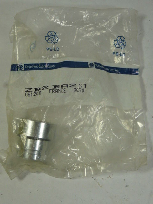 Telemecanique ZB2-BA2 Pushbutton Operator Flush Head Black ! NWB !