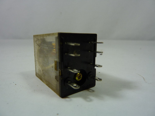Omron MY2Z-AC110/120 Plug-In Relay 110/120VAC 5A 8-Blade USED