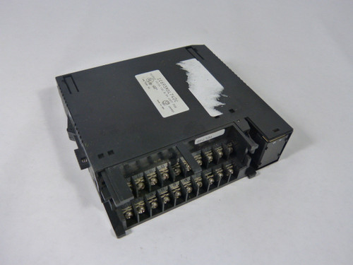 GE Fanuc IC693MDL740C Output Module 16pt 12/24VDC 0.5A *Missing Door* USED