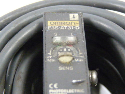 Omron E3S-AT31-D Photoelectric Receiver USED