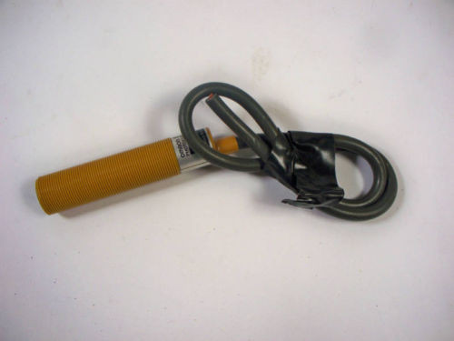 Omron E3F-3LZ Proximity Switch USED