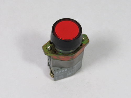 EAO 704.032.218 Push Button Illuminated 500V 10A Red No Contacts USED