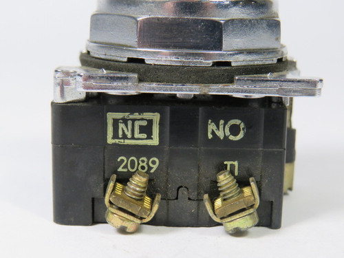 Cutler-Hammer 10250T102-1 Push Button 1NO 1NC Flush Red Head USED