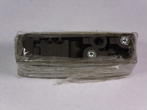 Numatics HH-4 Valve Regulator Manifold ! NOP !