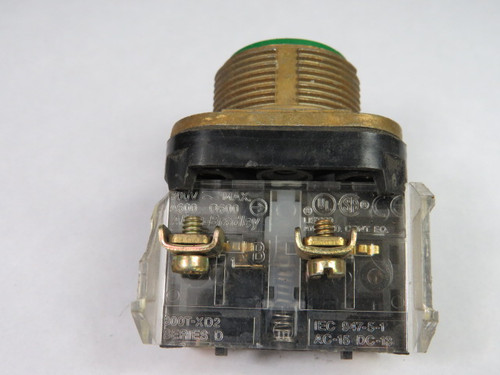 Allen-Bradley 800T-A1D2 Push Button Green Flush Head 1NC USED