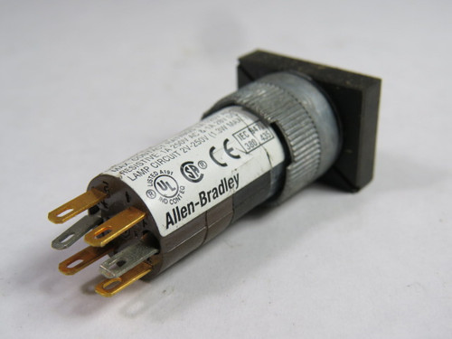 Allen-Bradley 800A-M2CX24 Momentary Push Button 24V No Lens USED