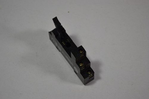 Allen-Bradley 700-HN121 Series A Relay Socket 10A 250VAC USED