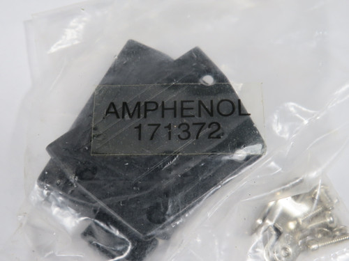 Amphenol 17-1372 D-Sub Connector Shell Lot of 5 NWB