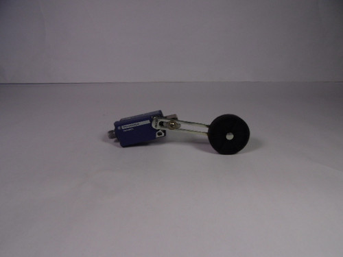 Telemecanique ZCP-21M12/ZCY49 Limit Switch Assembly USED