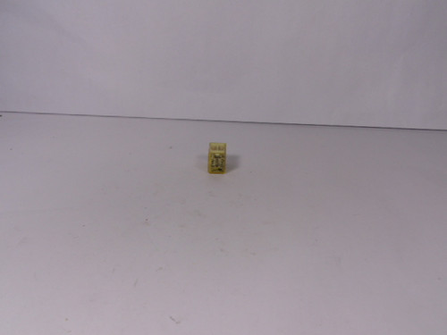 IDEC RH2B-U-DC12V Plug-In Relay 10A 12VDC USED