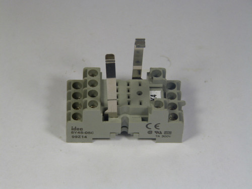 IDEC SY4S-05C Finger safe Relay Socket 300V 7A USED