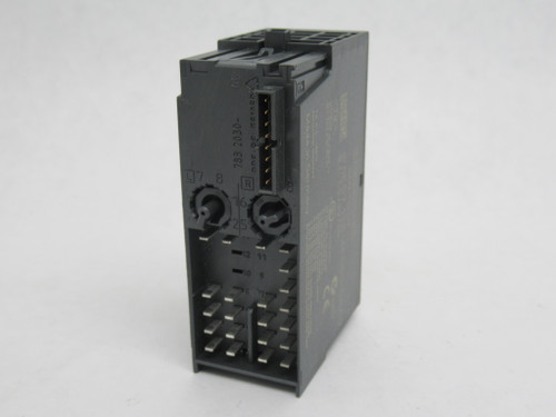 Siemens 6ES7-138-4FR00-0AA0 Relay Output Module 230V USED