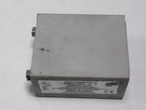 Allen-Bradley 42MTB-5004 Photoswitch Terminal Base 20-30VDC 1W COSMETIC DMG USED