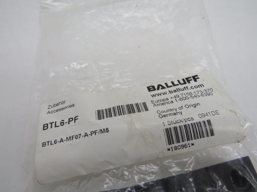 Balluff BTL6-A-MF07-A-PF/M5 Pair Of Replacement Mounting Clamps & Screws  NWB
