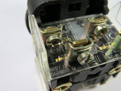 Allen-Bradley 800T-QB10R Push Button Illuminated Red 1NO 1NC 120V USED