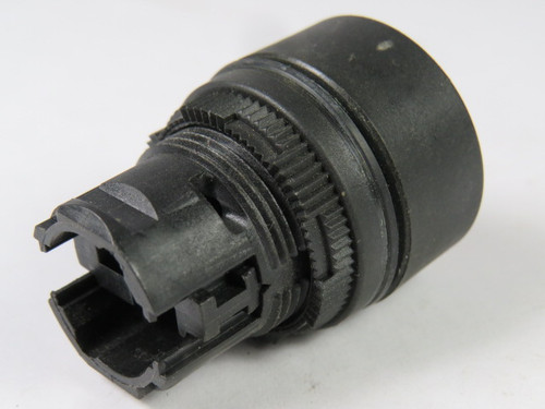 Allen-Bradley 800EP-F4 Push Button Red Flush Head USED