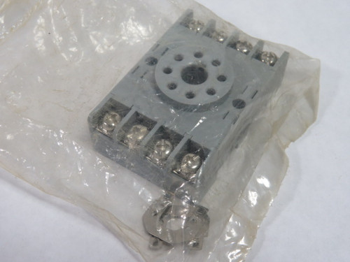 Dayton 5X852E Relay Socket 10/15A 300/600Vac 8 Pin ! NWB !