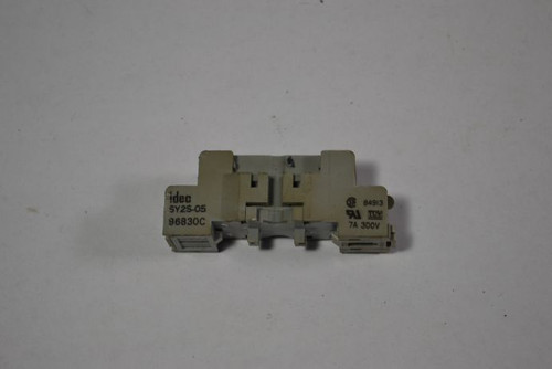 IDEC SY2S-05 Relay Socket 7A 300V 2-Pole 8-Pin USED