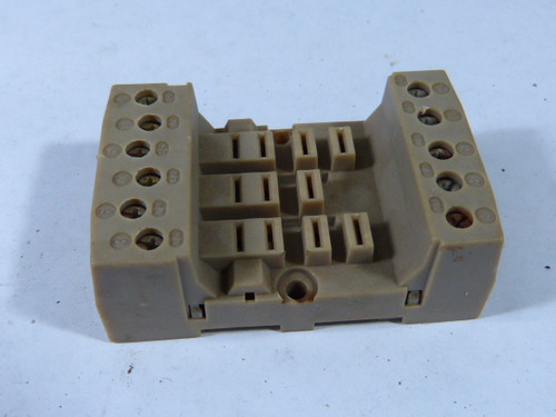 Allen-Bradley 700-HN102 Ser. A Relay Socket 300Vac 10Amp USED