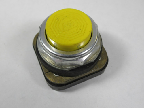 Allen-Bradley 800T-B9 Series T Push Button Yellow Extended Head No Contacts USED