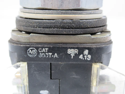 Allen-Bradley 800T-A1B Series T Push Button Green Flush Head 2NO 2NC USED
