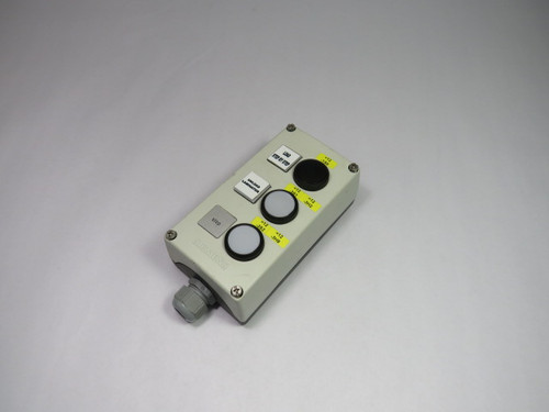 Siemens 3SB3-806-0DA3 Plastic 3 Hole Pushbutton Enclosure W/ Buttons USED
