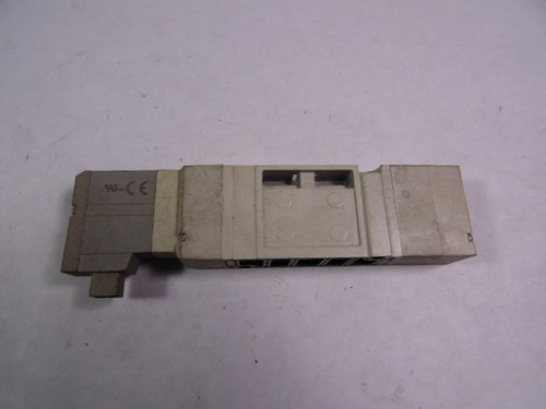 SMC SV3300-5FU Solenoid Valve USED