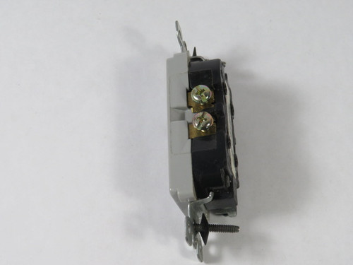 Leviton 5325-GY Decorative Duplex Receptacle 15A 125V 3W 2P USED