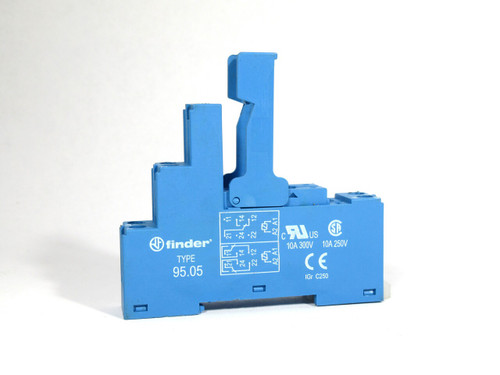 Finder 95.05 Din-Rail Screw Terminal Socket 5mm Pinning - Blue 10A 250V USED
