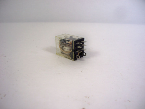 Allen-Bradley 700-HF32Z24 Control Relay  10V 24VDC USED