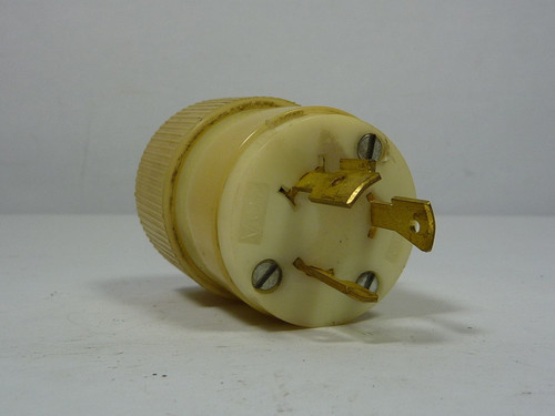 Bryant 70920NP Nylon Plug 20A 600V USED