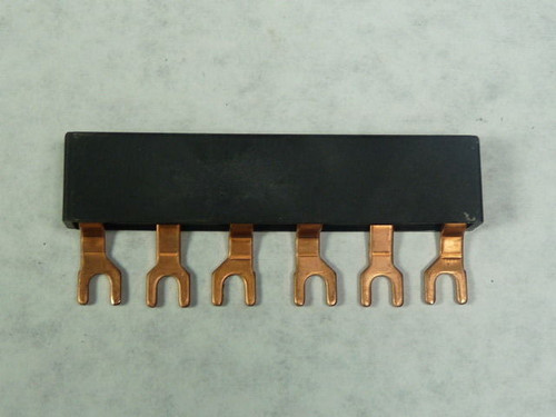 Allen-Bradley 140M-C-W452 Compact Busbar Link 3-Ph 600VAC USED