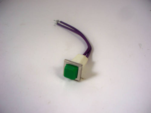 CML 28V Panel Mount Indicator Lamp 1090N5 USED