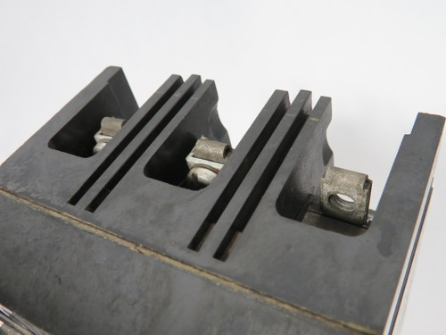 General Electric TEC36015 Circuit Breaker 15A 600V 3-Pole MISSING SCREW USED