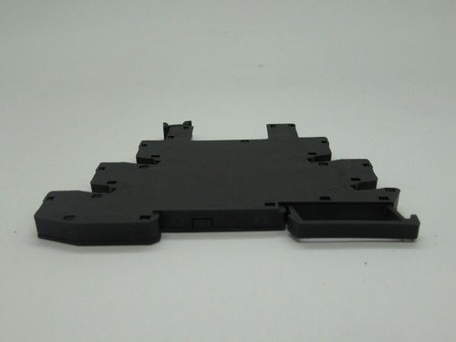 Schneider Electric RSLZVA1 Relay Socket w/ LED 12-24VDC Coil 6A@250V USED