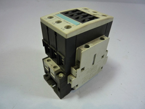Siemens 3RT1035-1AK60 Contactor 40A 110V@50Hz 120V@60Hz USED