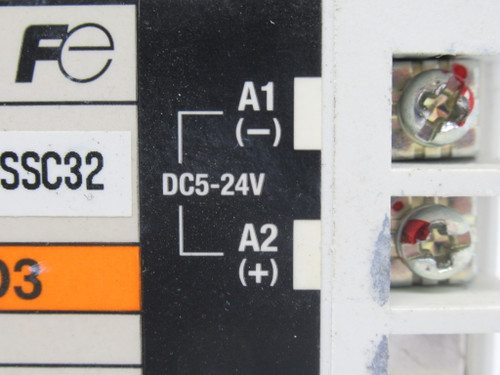 Fuji Electric SS302E-3Z-D3 Solid State Contactor 5-24VDC *MISSING COVER* USED