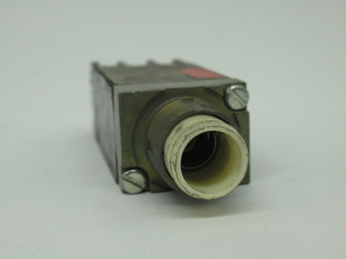 Eaton Cutler-Hammer E29NA1 Oil Tight Indicating Light Unit 120V *NO LAMP* USED
