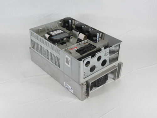 Allen-Bradley 20AE027A0AYNNNC0 Series A AC Drive 25HP 3Ph 0-575V NO COVER USED